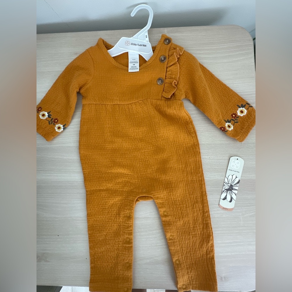 Daisy Fuentes - Mustard Baby Romper (12 months)